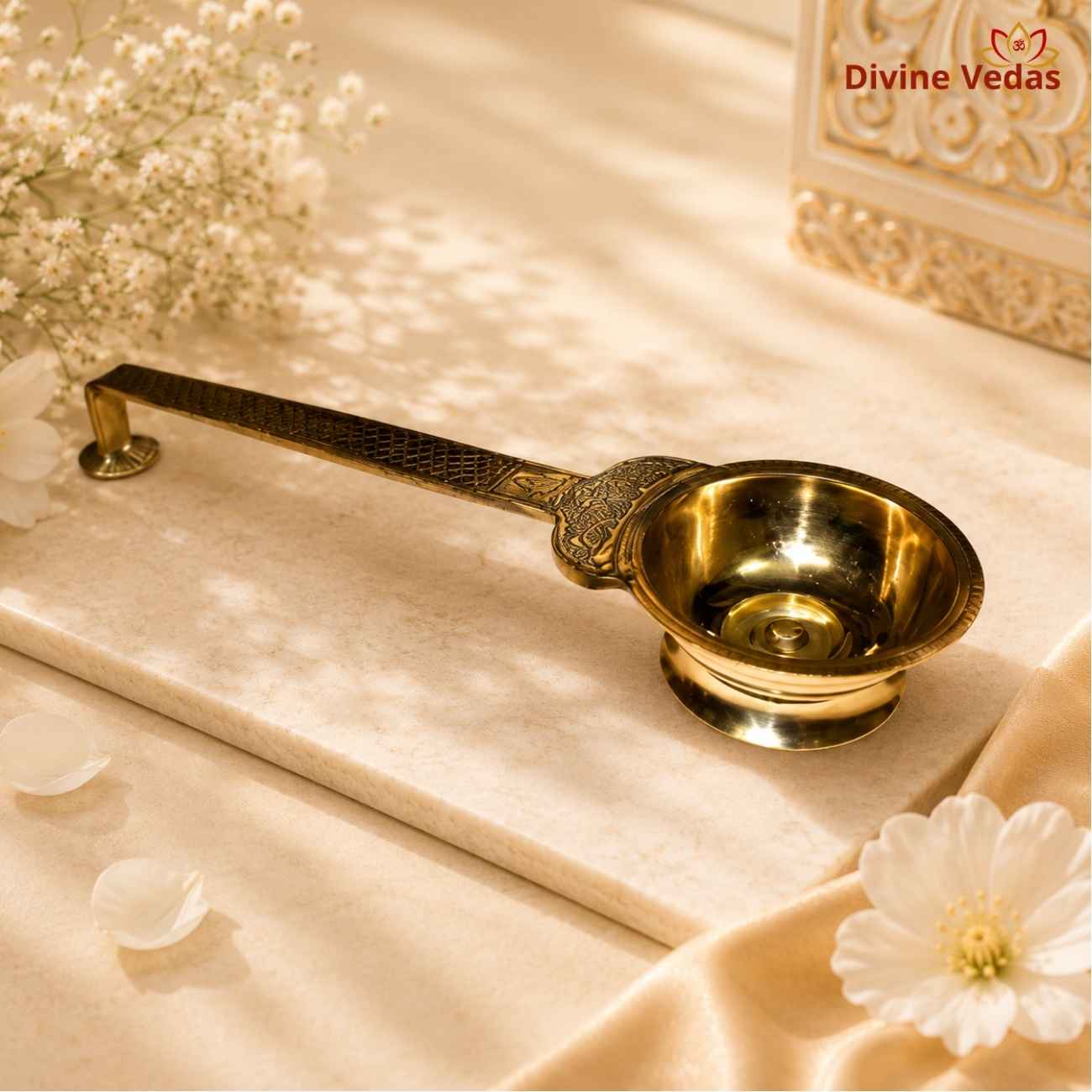 Divine Dhoop Kapoor Aarti in Brass | Camphor Aarti Holder for Pooja | Divine Vedas