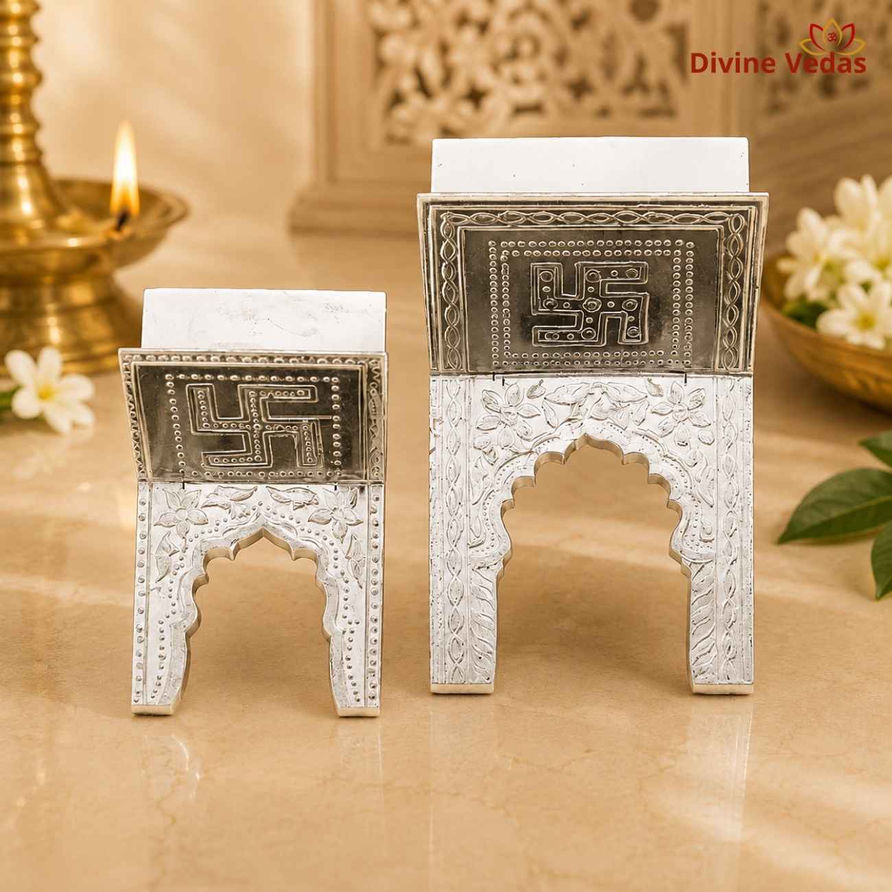 Small Navkar Mantra Book Stand in Silver 30g | Jain Namokar Mantra | Divine Vedas