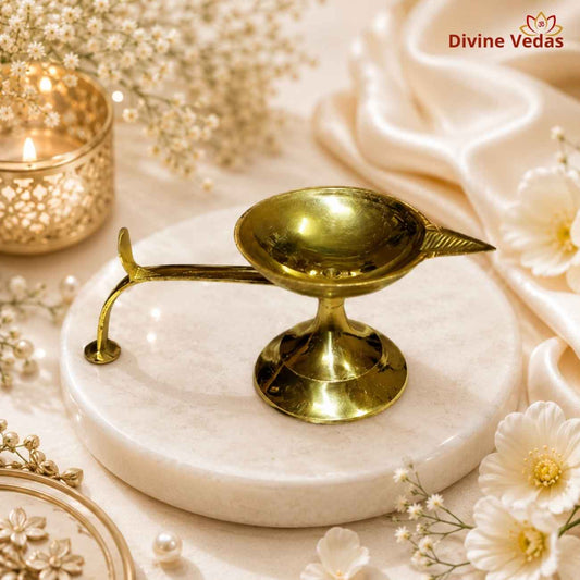 Brass Aarti Diya with Handle | Traditional Handheld Pooja Deepak for Aarti | Divine Vedas