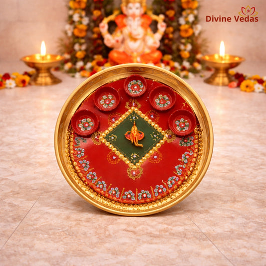 Decorative red and gold plate 