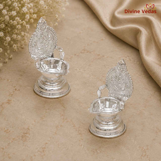 Lakshmi Oil Diya in Silver 30g | Chandi Lakshmi Deepak for Pooja | Divine Vedas